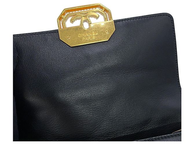 Chanel Matelassé Mini Flap Bag - Ansicht 11