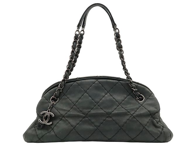 Borsa Bowling Chanel Mademoiselle Matelassé - vista 2