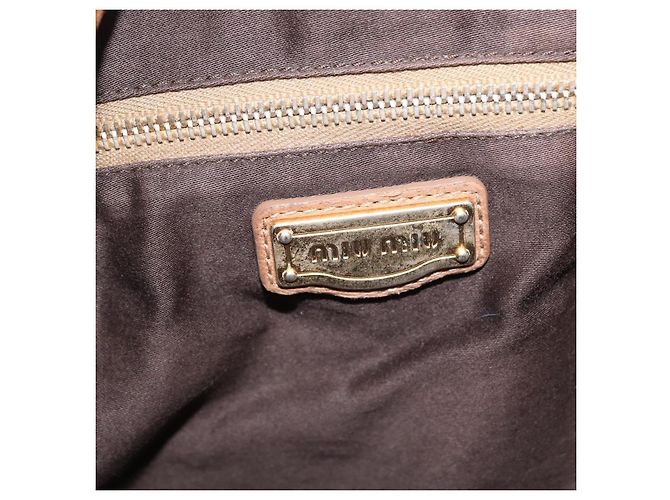 Miu Miu Coffer Convertible Hobo Matelasse Leather Medium - vista 6