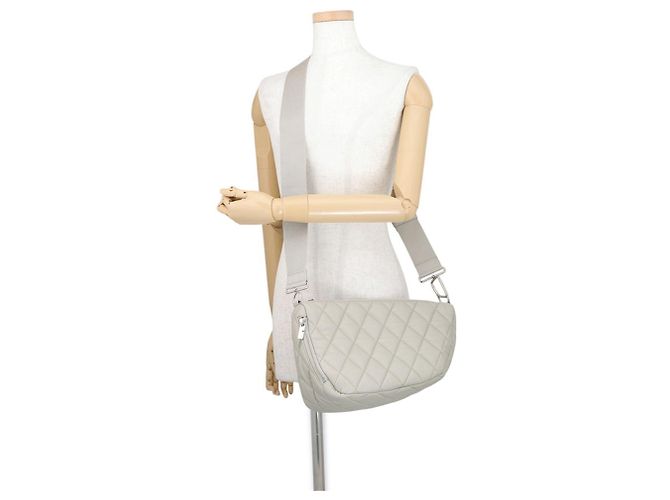 Bolsa de Ombro Burberry Medium em couro - vista 4