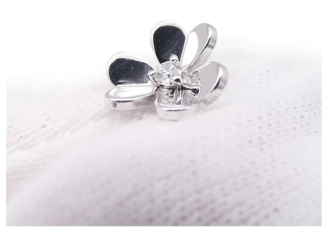 Pendientes Van Cleef & Arpels Frivole Mini en oro blanco de 18K - vista 6