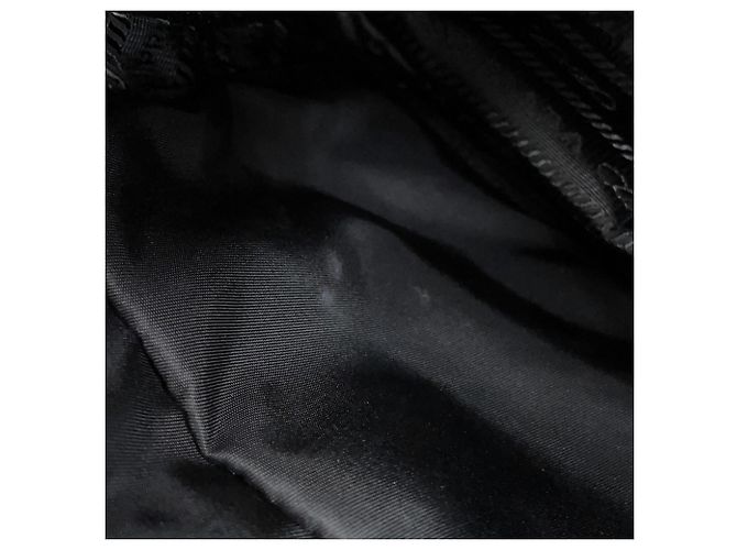 Bolso de hombro triangular Prada en Re-Nylon acolchado - vista 10