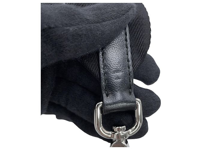 Bolso de hombro triangular Prada en Re-Nylon acolchado - vista 14