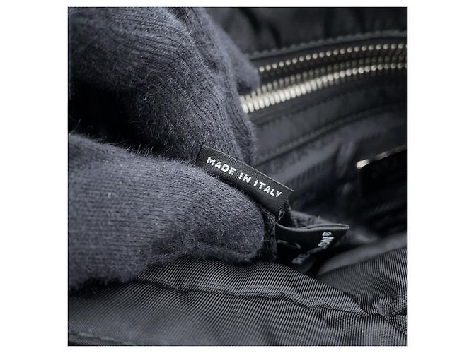 Bolso de hombro triangular Prada en Re-Nylon acolchado - vista 16