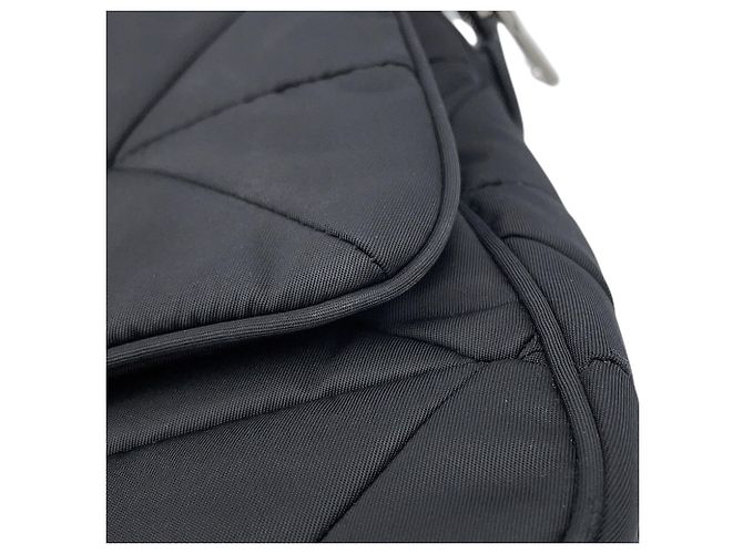 Bolso de hombro triangular Prada en Re-Nylon acolchado - vista 7