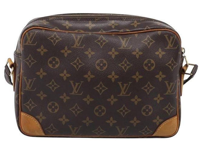Sac à épaule Louis Vuitton Nil Monogram Canvas - vue 2
