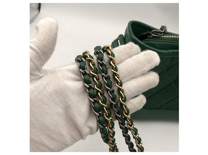 Borsa Hobo Chanel in pelle verde - vista 9