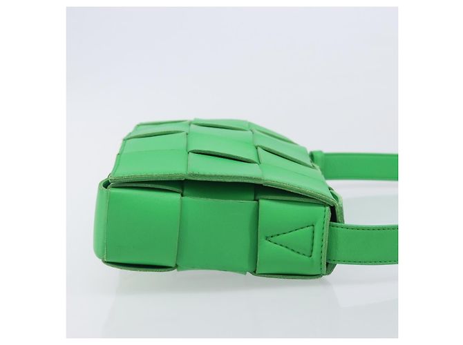Bottega Veneta Cassette Maxi Intrecciato Leather Small - vista 3