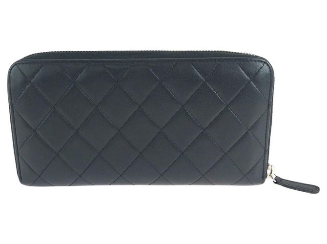 Portafoglio lungo Chanel Matelasse in pelle d'agnello - vista 2