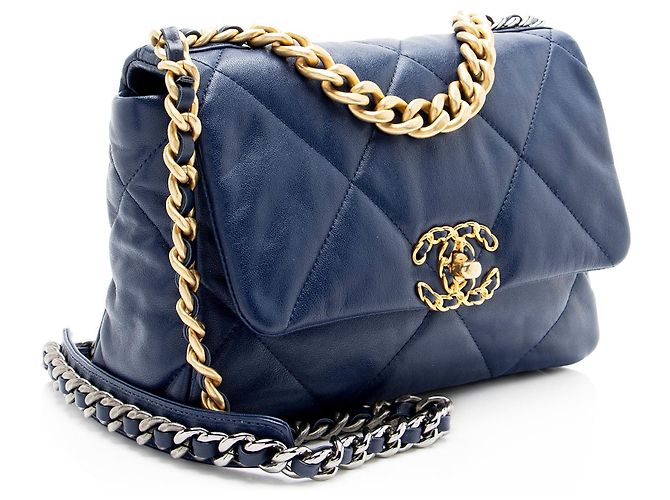 Borsa a tracolla Chanel 19 Medium Flap in pelle di agnello - vista 2