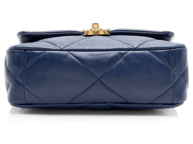 Borsa a tracolla Chanel 19 Medium Flap in pelle di agnello - vista 4