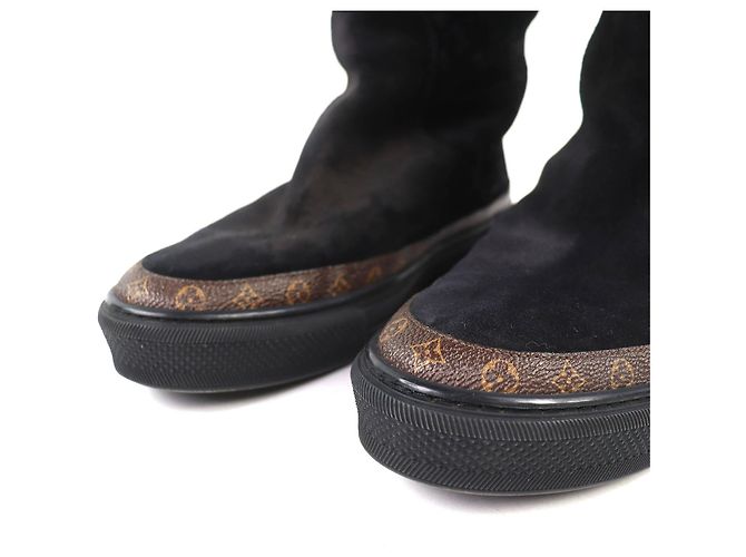Botas altas Louis Vuitton Snowball Line Monogram de shearling - vista 6