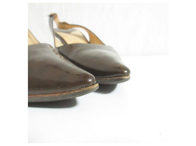 Louis Vuitton Monogram Slingback Pumps aus Lackleder - Ansicht 11