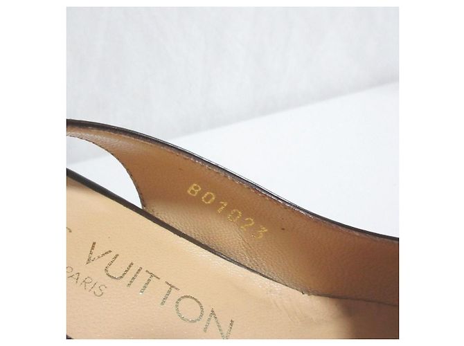 Louis Vuitton Monogram Slingback Pumps aus Lackleder - Ansicht 6