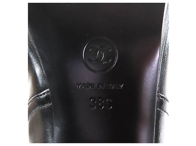 Botas altas CHANEL
Botas de ante - vista 13