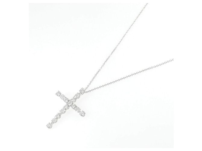 Collana Harry Winston Madonna Cross Small in Platino - vista 2