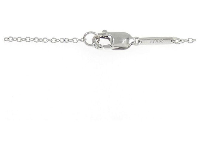 Collana Harry Winston Madonna Cross Small in Platino - vista 5
