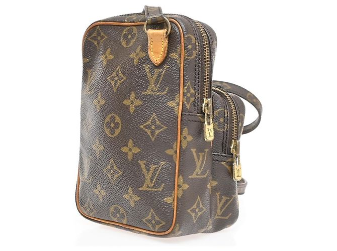 Louis Vuitton Amazone Monogram Canvas Mini - vue 4