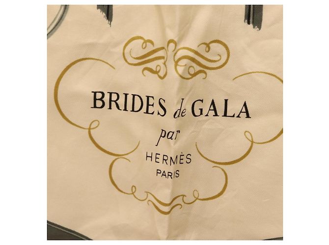 Hermès HERMES Carre 90 Scarf Silk Pink White  Brides de Gala - vista 12