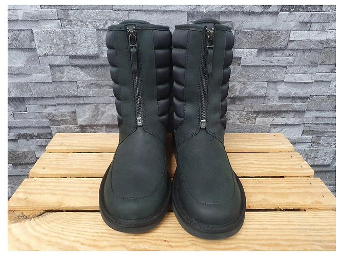 Botas UGG Negras de Cuero Nubuck Acolchadas Talla 39 - vista 7