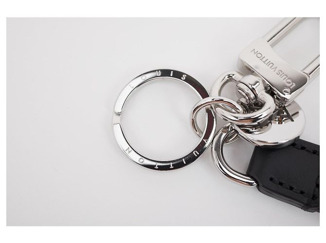 Louis Vuitton Monogram Slim Dragonne Bag Charm & Key Holder - vista 5