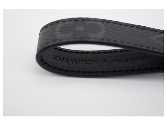 Louis Vuitton Dragonne Bag Charm & Key Holder Monogram - vista 8