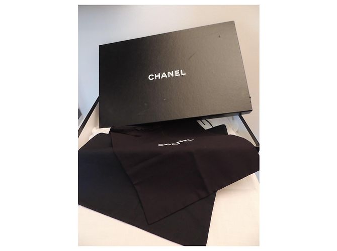 Chanel Mittelschaftstiefel Wildleder Pelz Anthrazit Größe 40 - Ansicht 2