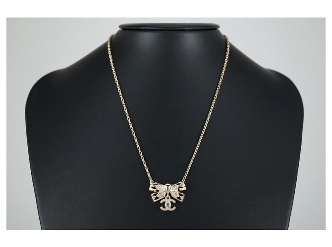 Collana con pendente Chanel Crystal Ribbon Bow CC - vista 2