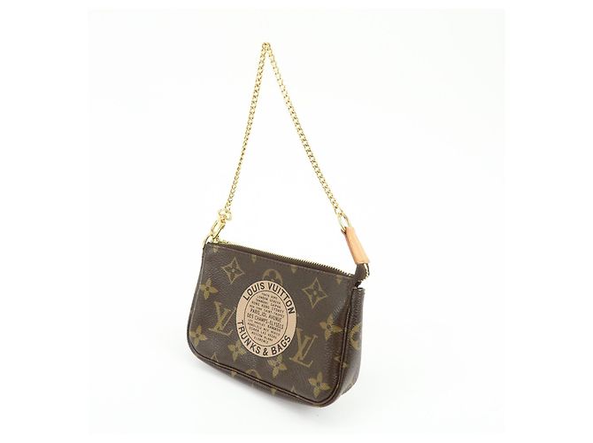 Louis Vuitton Pochette Accessoires Limited Edition Monogram Canvas Mini - vista 3
