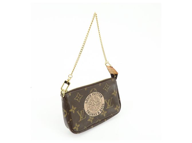 Louis Vuitton Pochette Accessoires Limited Edition Monogram Canvas Mini - vista 4