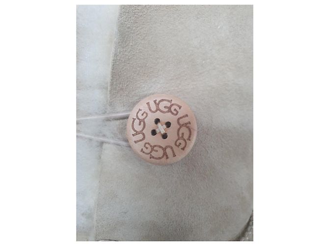 UGG Bailey Button - Botas de piel de cordero Sand - vista 2
