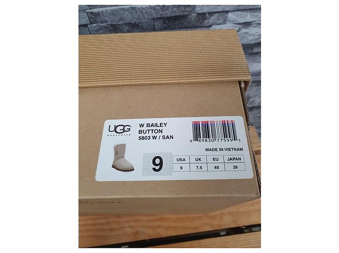 UGG Bailey Button - Botas de piel de cordero Sand - vista 8