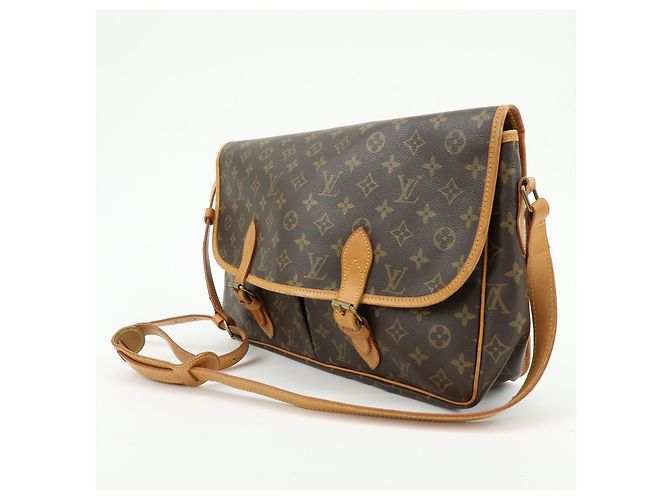 Louis Vuitton Sac Gibeciere Messenger Monogram Canvas GM - vista 3