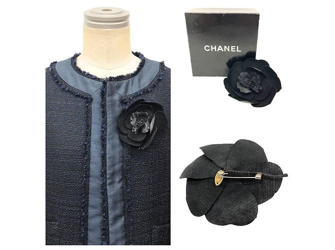 Spilla Corsage Camelia CHANEL - vista 2