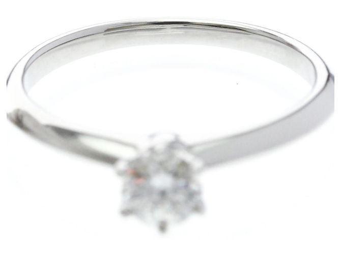 Tiffany & Co. Tiffany Setting Solitär aus Platin mit RBC Diamant G/VVS2 - Ansicht 7