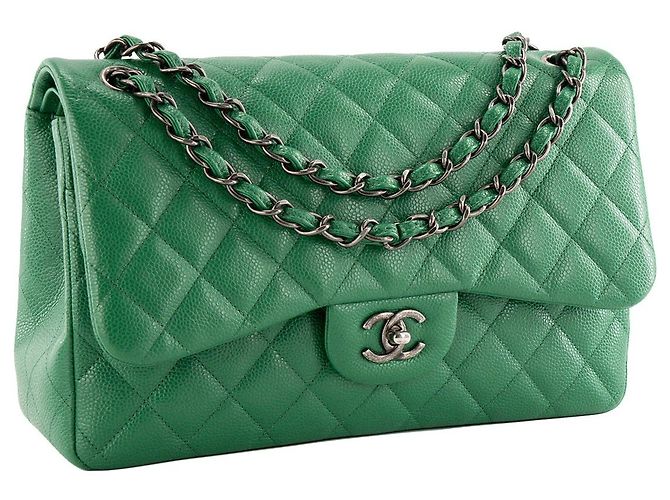 CHANEL - Borsa a tracolla Classique/Timeless Jumbo Chanel in pelle caviar verde - vista 2