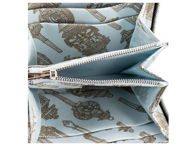 HERMÈS - Cartera Silk'In Compact Hermès en piel granulada azul marino Caban - vista 6