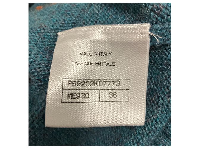 Camisola de gola alta em malha de cashmere intarsia azul multicolor Chanel com placa de logótipo CC - vista 6