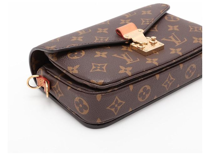 Louis Vuitton Metis East West Canvas Flap Crossbody Monogram Reverse - vista 4