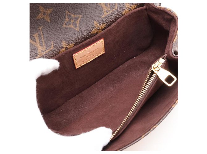 Louis Vuitton Metis East West Canvas Flap Crossbody Monogram Reverse - vista 6