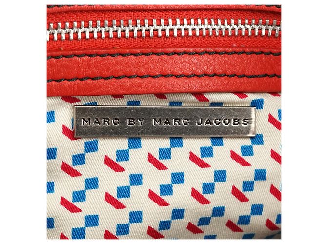 Marc by Marc Jacobs Bolso Bandolera de Cuero Rojo con Múltiples Bolsillos - vista 13