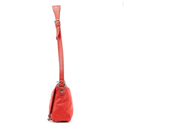 Marc by Marc Jacobs Bolso Bandolera de Cuero Rojo con Múltiples Bolsillos - vista 2