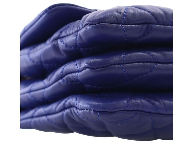Borsa a tracolla Chanel Small Quilted Lambskin Pillow Crush Flap Blu - vista 11