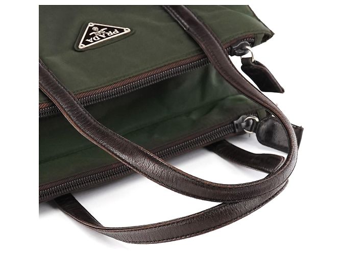 Prada Borsa Tote 1995 Green Tessuto Nappa Nylon - vista 13
