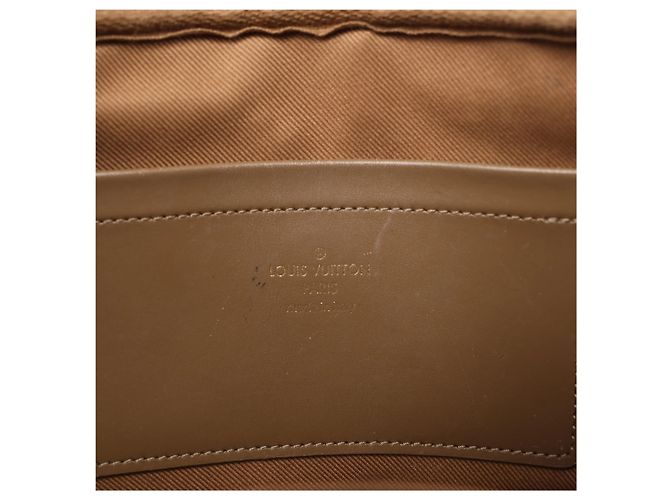 Borsa a tracolla Louis Vuitton Utility Monogram in marrone M80446 - vista 13