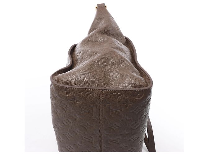 Louis Vuitton Lumineuse PM Monogram Empreinte Borsa a mano 2Way in Brown M93409 - vista 11