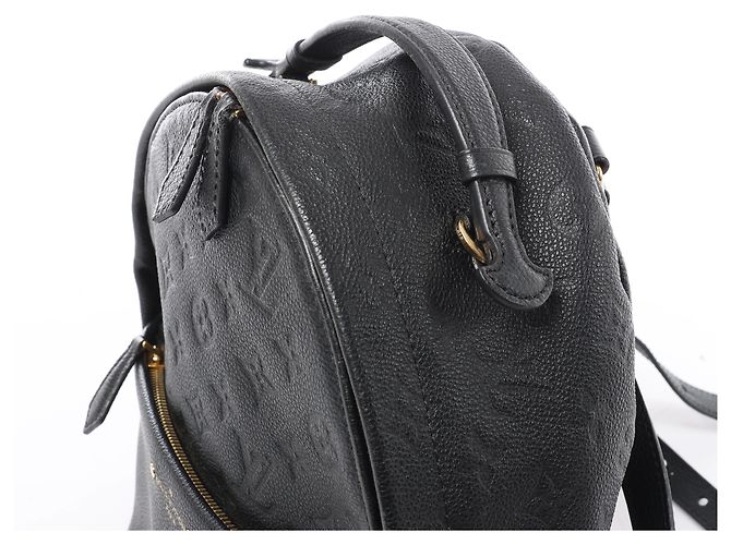 Zaino Louis Vuitton Sorbonne Monogram Empreinte in Black M44016 - vista 3