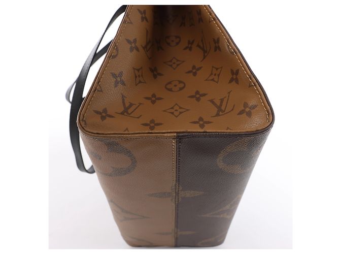 Louis Vuitton OnTheGo MM Giant Monogram Reverse Borsa a mano 2Way Marrone M45321 - vista 9
