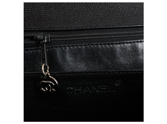 Borsa Chanel Classic Kelly Matelasse in pelle caviar nera - vista 9