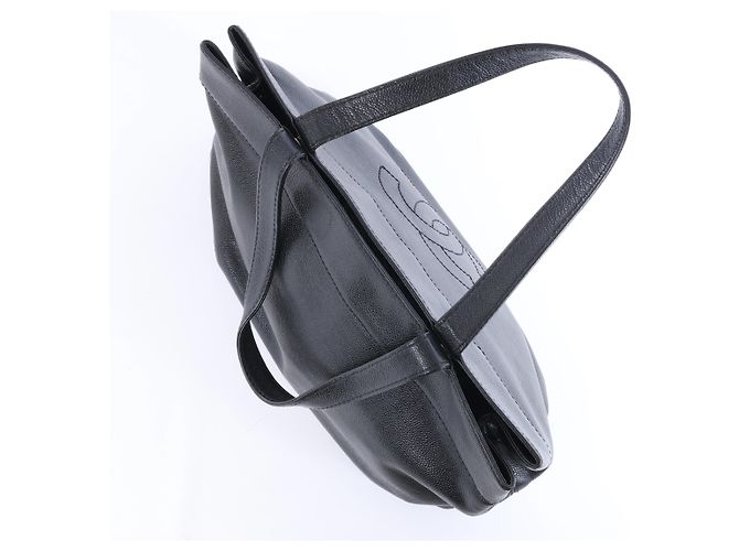 Borsa a tracolla Chanel Coco Mark Line in pelle caviar nera - vista 6